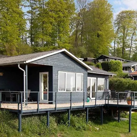 Newly Restored With Panoramic Sea Views Holiday home