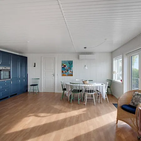 Newly Restored With Panoramic Sea Views 펜션