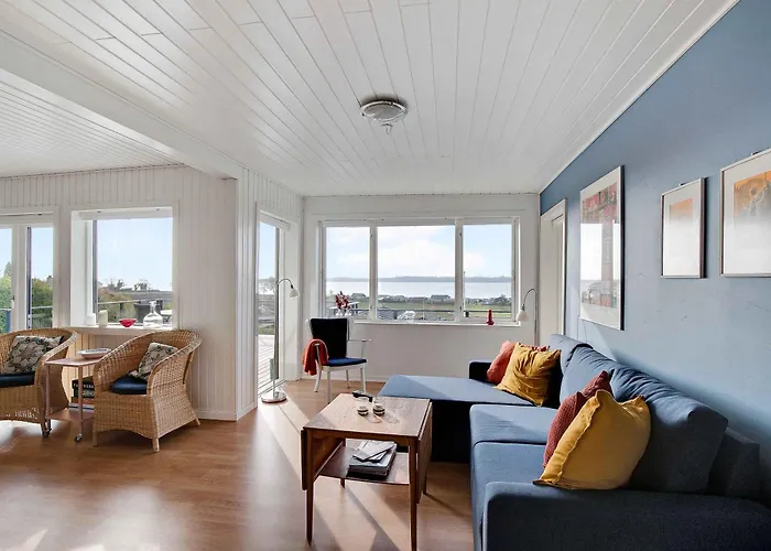 Newly Restored With Panoramic Sea Views Prázdninový dům